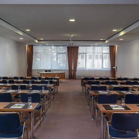 Maritim Hotel Magdeburg Bagian luar foto
