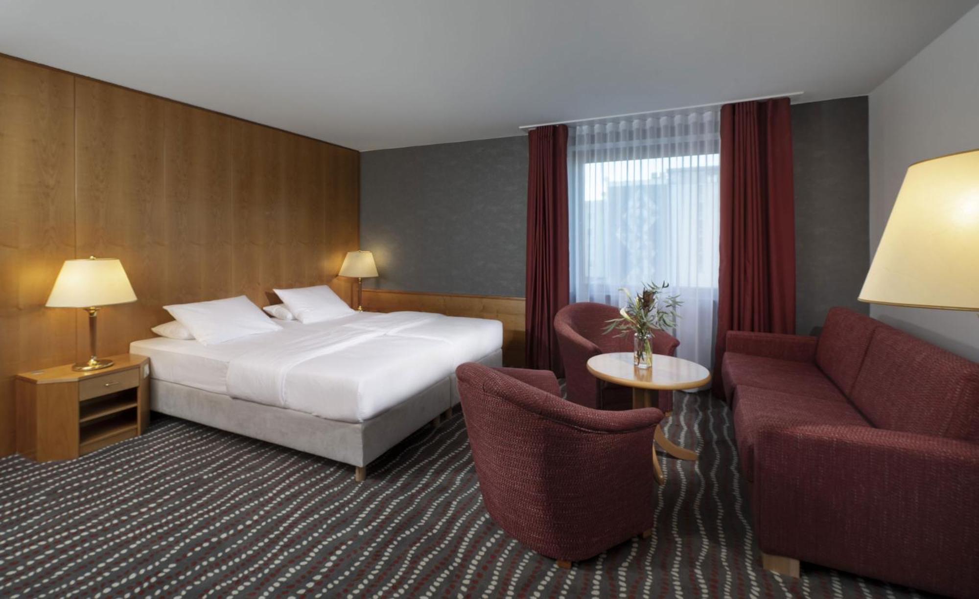 Maritim Hotel Magdeburg Bagian luar foto