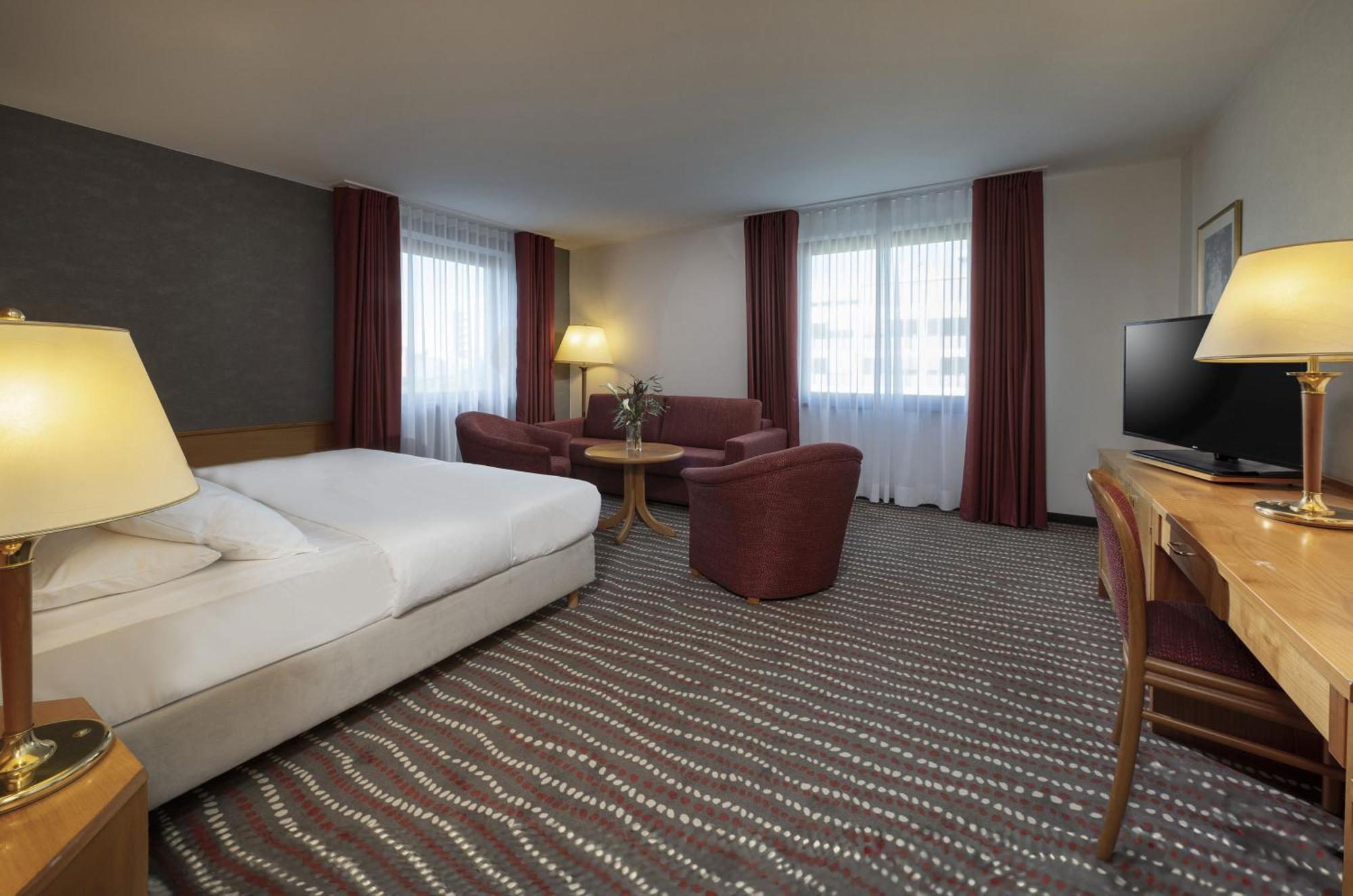 Maritim Hotel Magdeburg Bagian luar foto