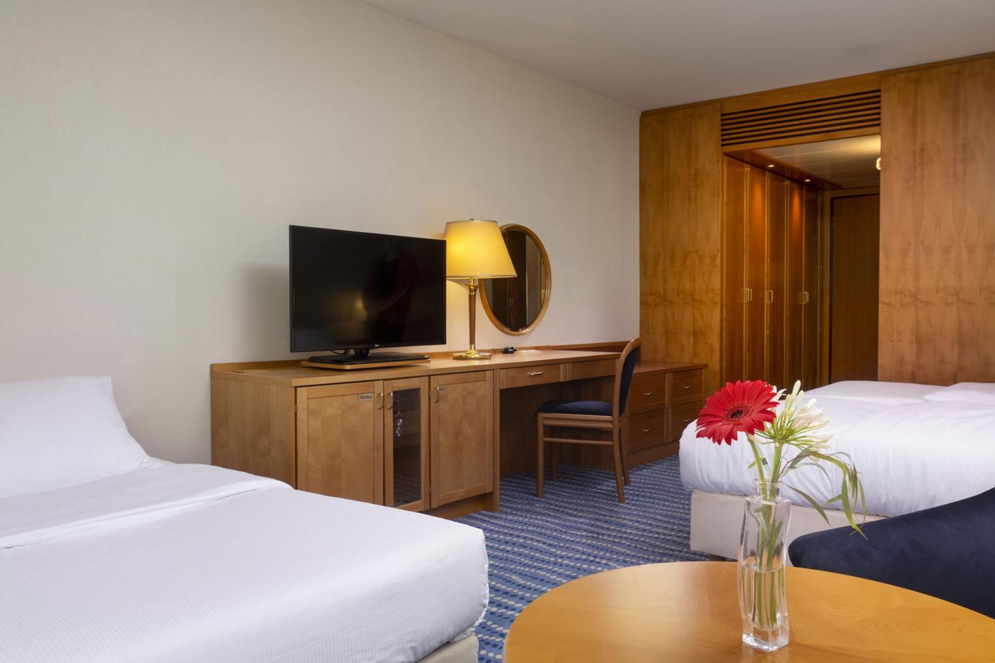 Maritim Hotel Magdeburg Bagian luar foto