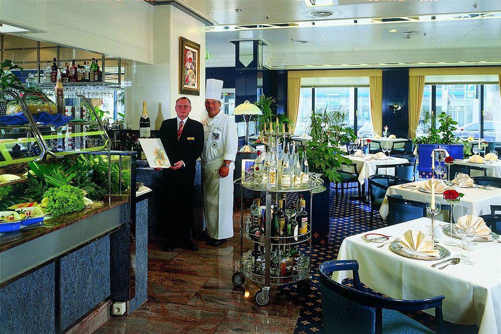 Maritim Hotel Magdeburg Bagian luar foto